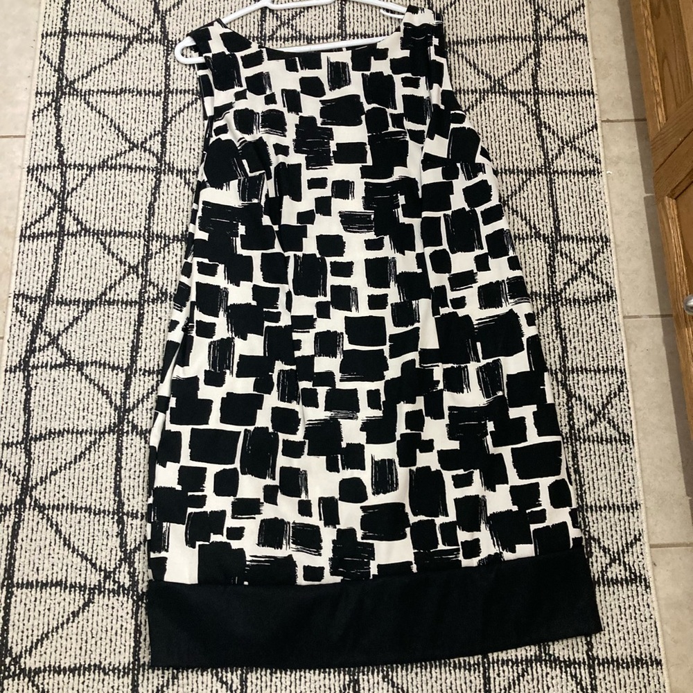 Jessica Black and White Abstract dress. Size 20W
